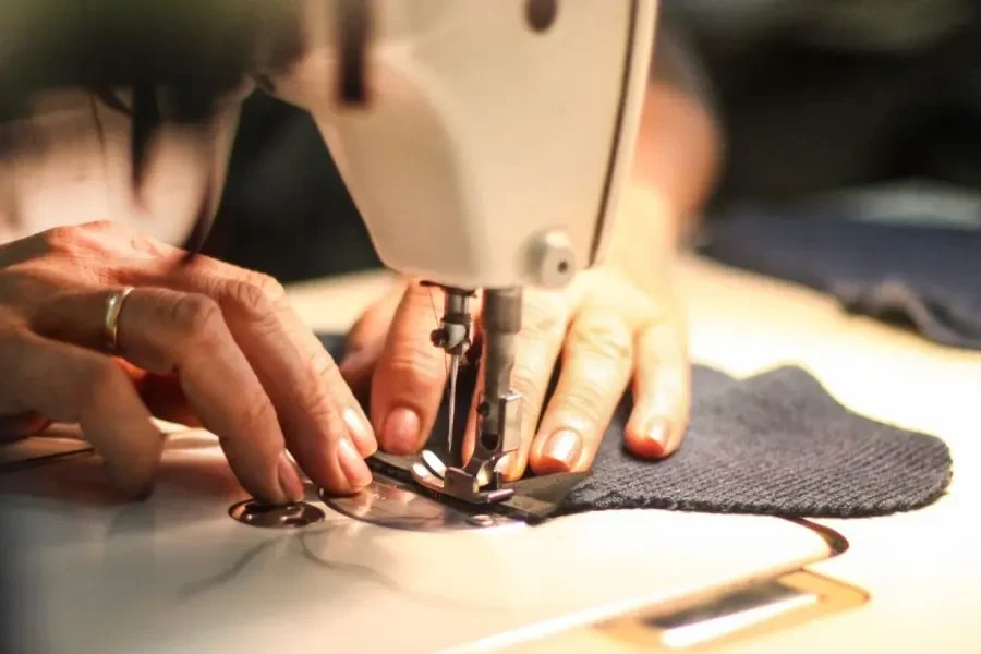 Best Sewing Machine for Elderly